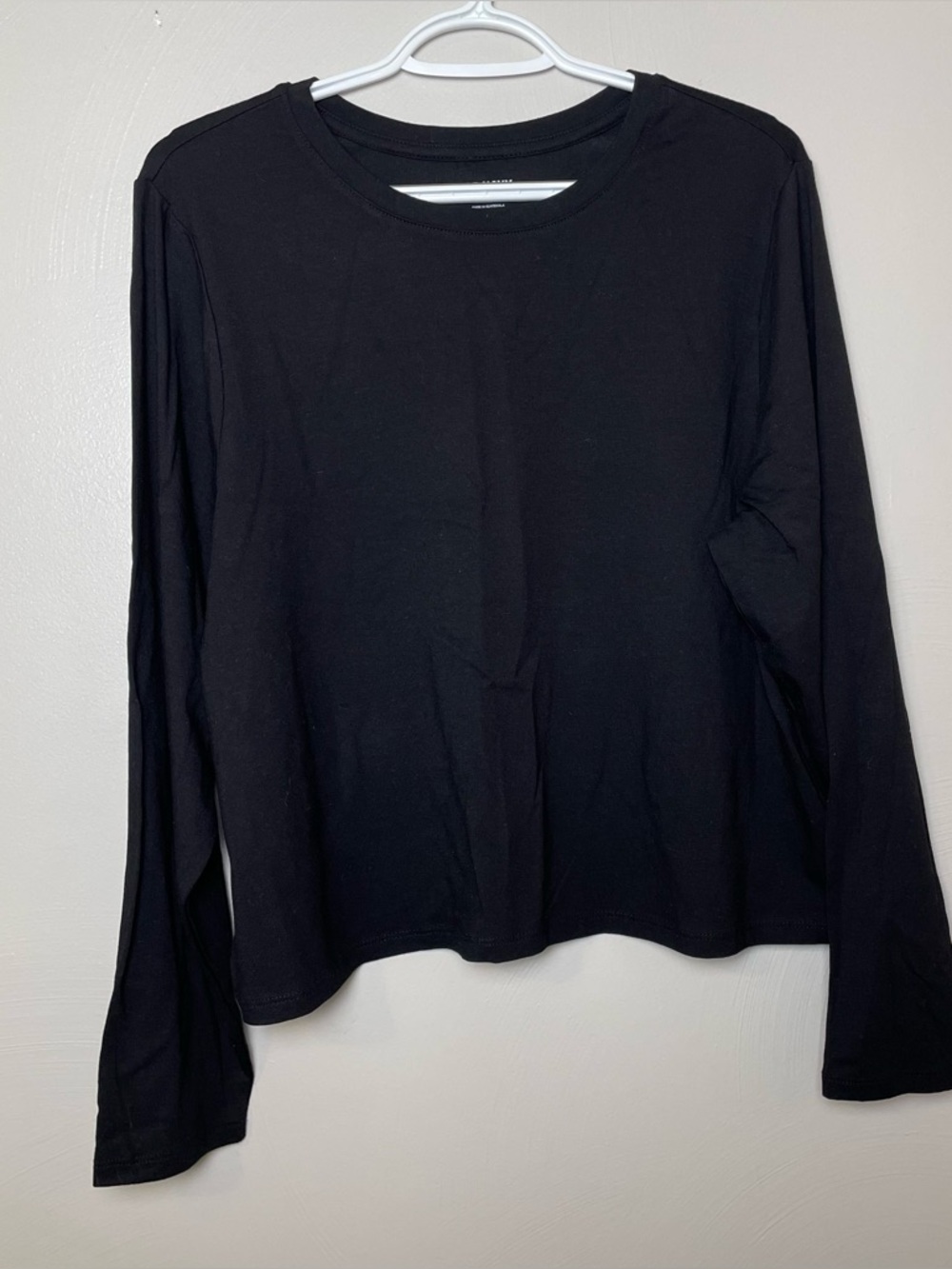 Black Old Navy Bestee Lone SleeveTee Size XXL